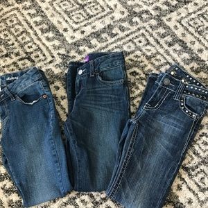 3 pairs of jeans